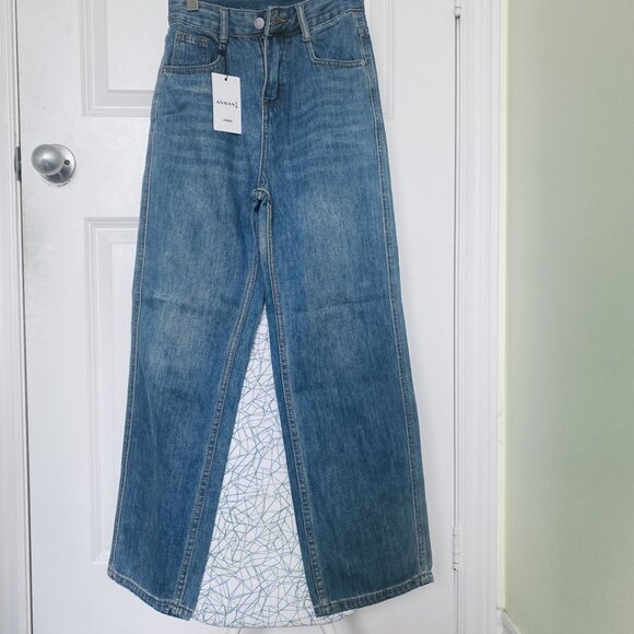 New Chic Blue High Waist Trendy & Flattering Wide Leg Jean Pants - Picture 2 of 6